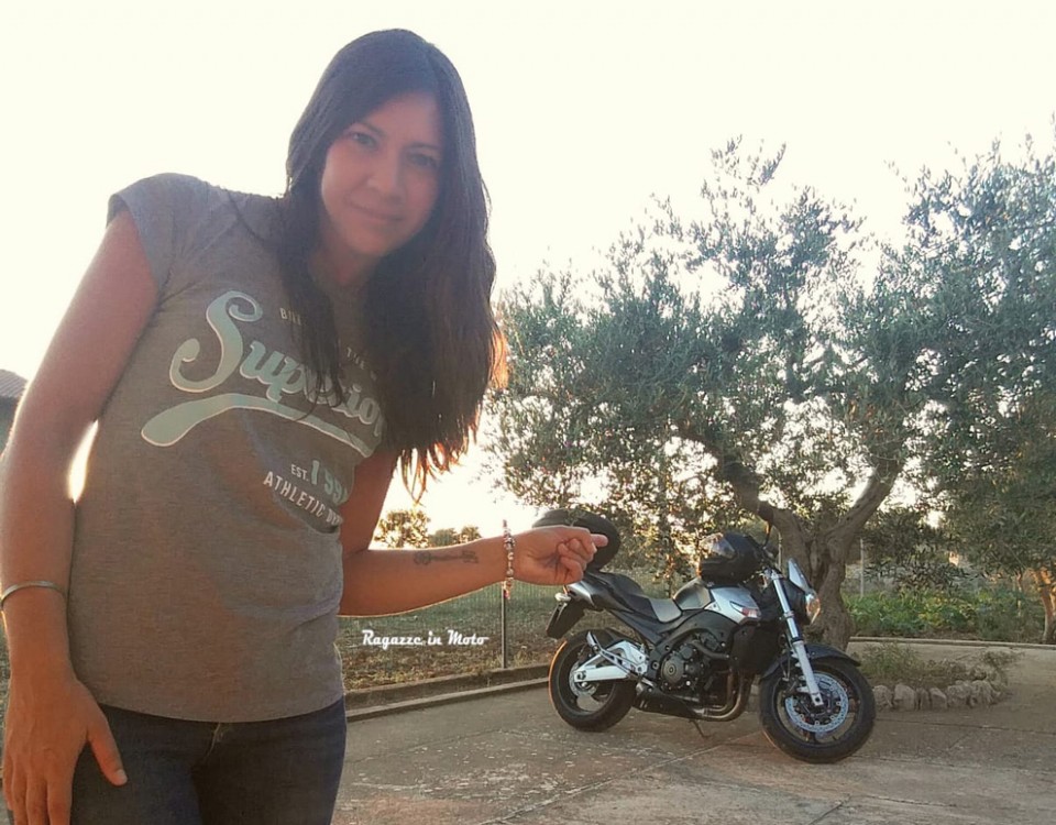 alma_ragazze_in_moto