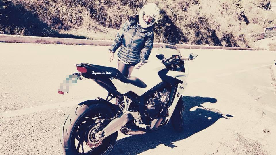 angela_ragazze_in_moto