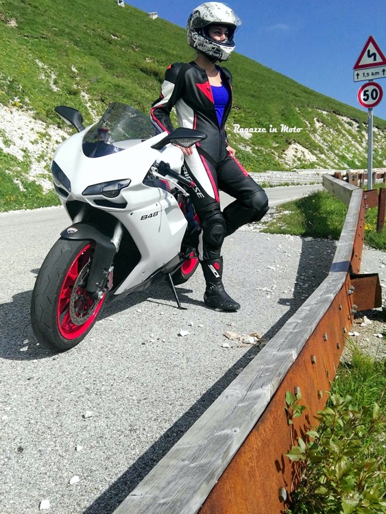 anna_ragazze_in_moto