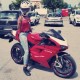 flavia_ragazze_in-moto