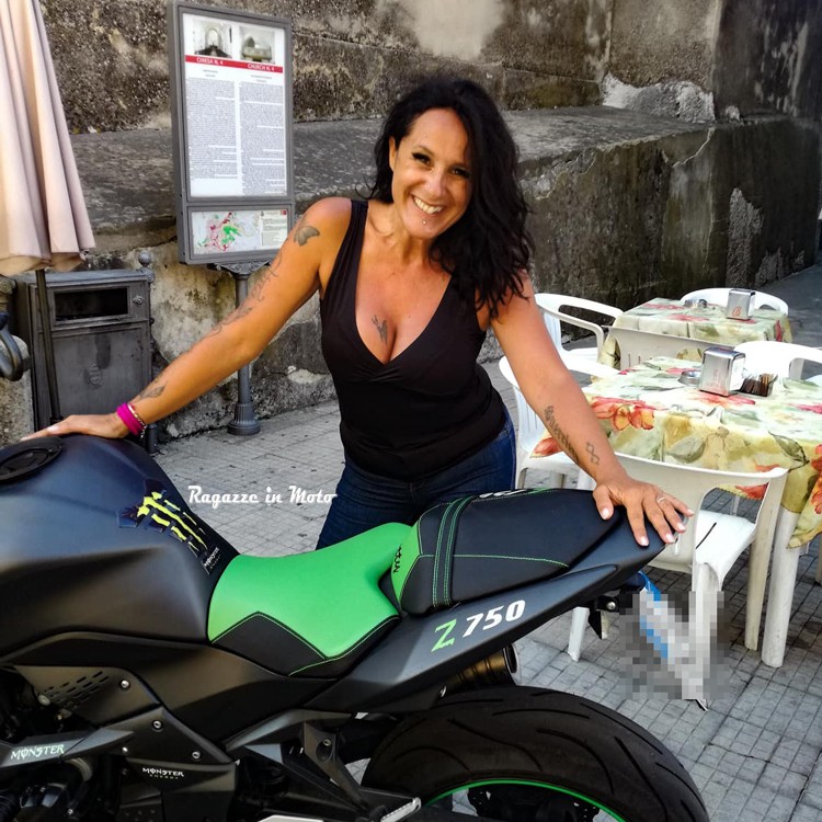 ketty_ragazze_in_moto