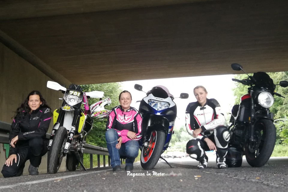 nadia_ragazze_in_moto