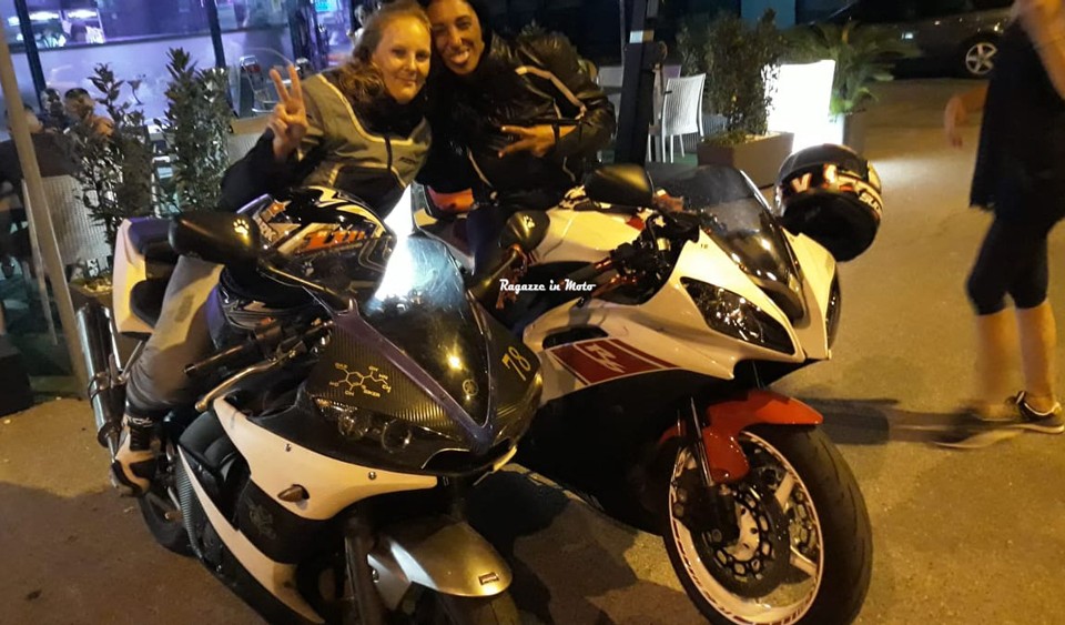 angy_ragazze_in_moto