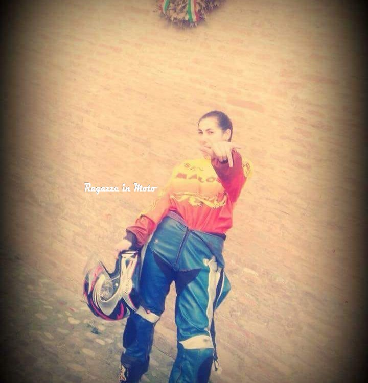 elena_ragazze_in_moto