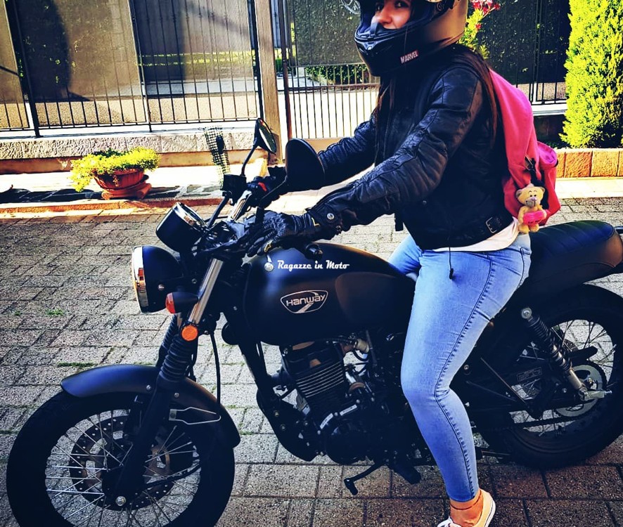 giulia_ragazze_in_moto