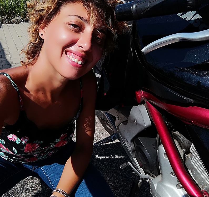 maria_ragazze_in_moto