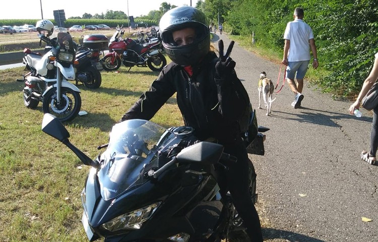patty_ragazze-in_moto