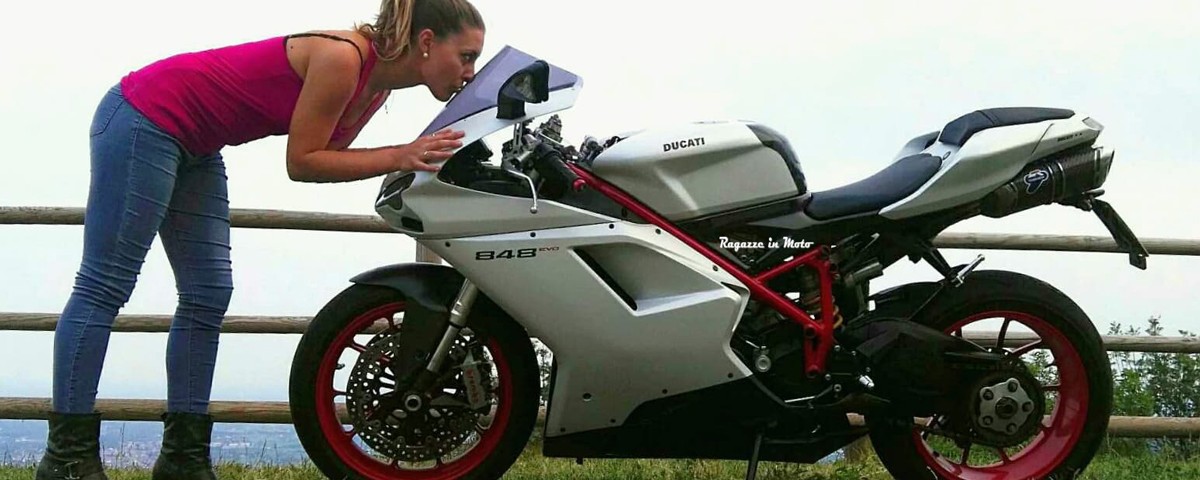 anna_ragazze_in_moto
