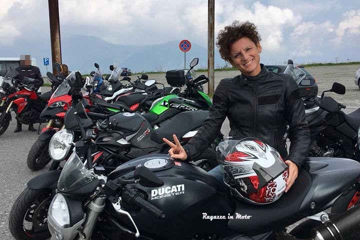 chiara_ragazze_in_moto