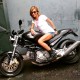 cri_ragazze_in_moto