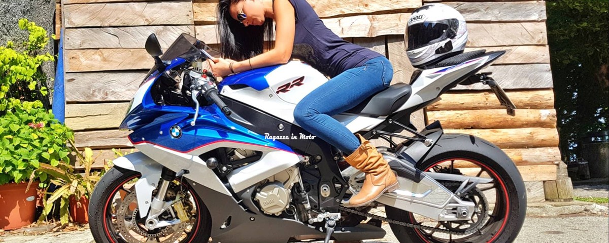 elisa_ragazze_in_moto