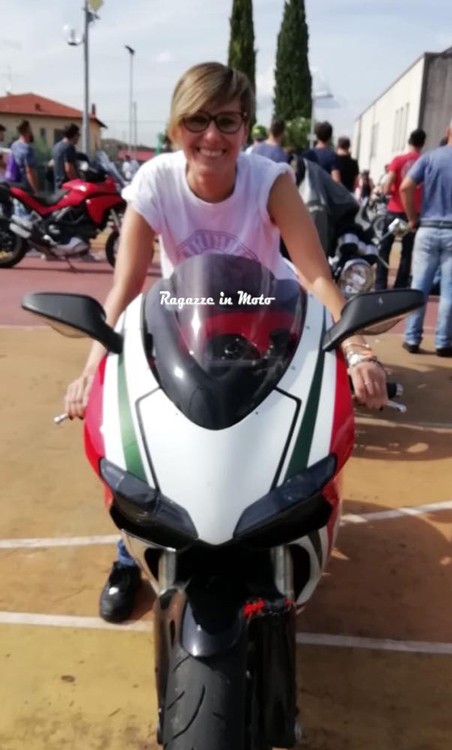 lucia_ragazze_in_moto