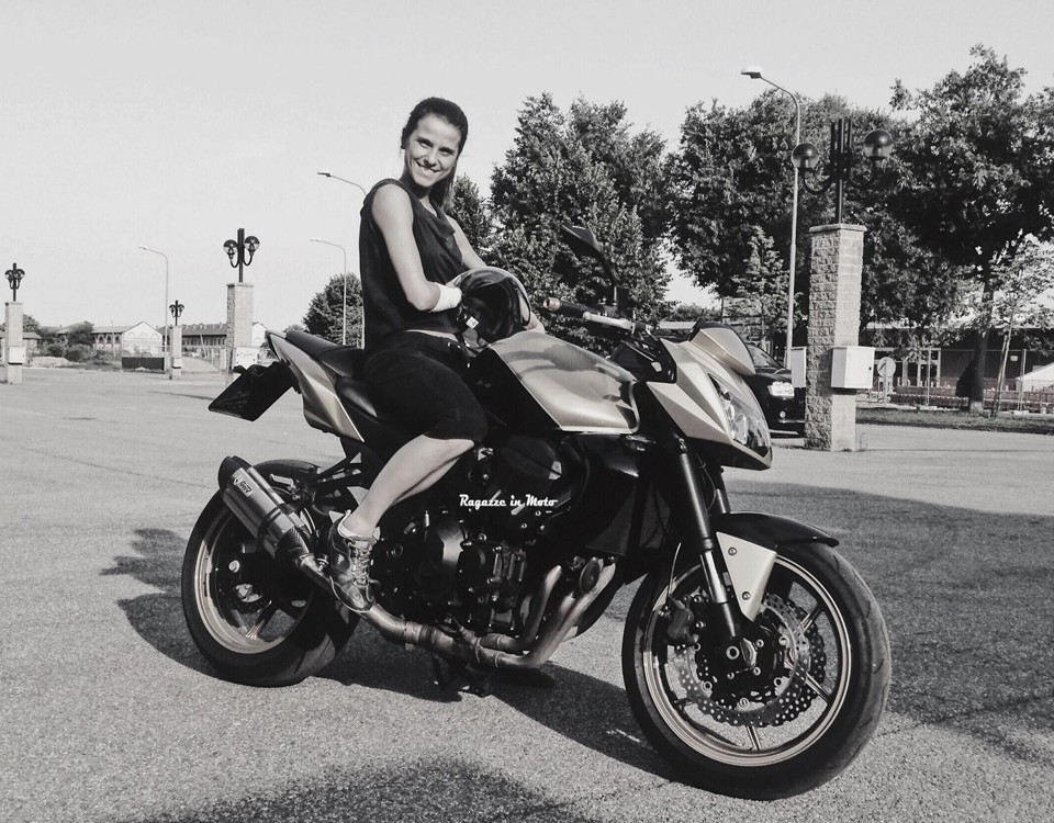 manuela_ragazze_in_moto