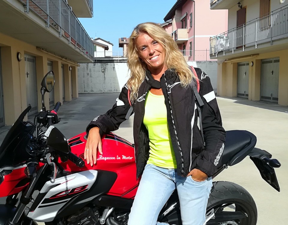 rita_ragazze_in_moto