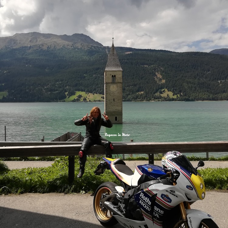 silvy_ragazze_in_moto