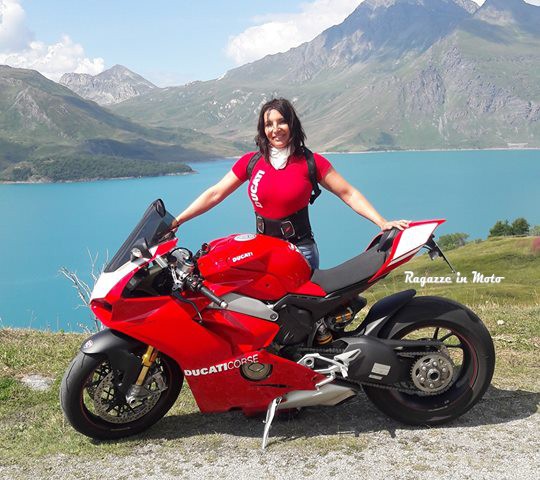 emanuela_ragazze_in_moto