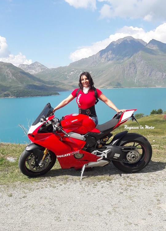 emanuela_ragazze_in_moto