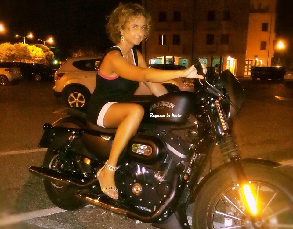 nicoletta_ragazze_in_moto