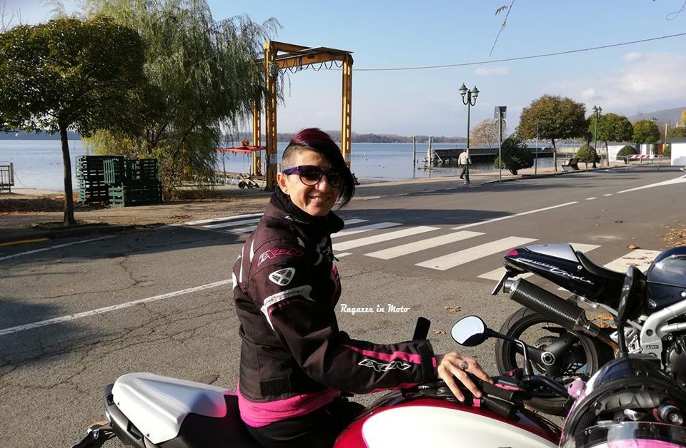 cinzia_ragazze_in_moto