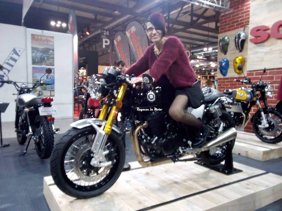 cinzia_ragazze_in_moto