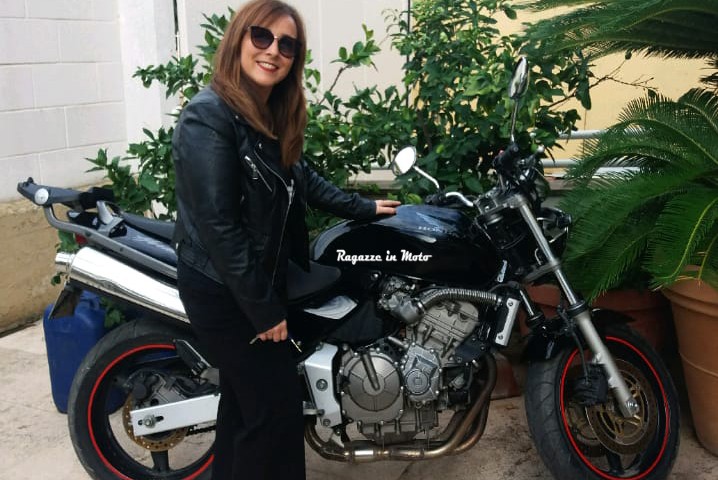 lory_ragazze_in_moto