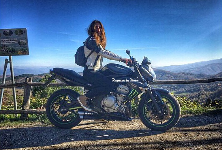 sofia_ragazze_in_moto