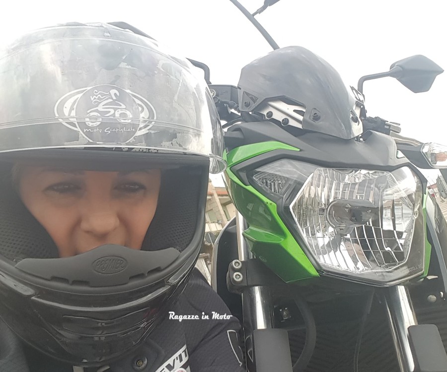 giuly_ragazze_in_moto