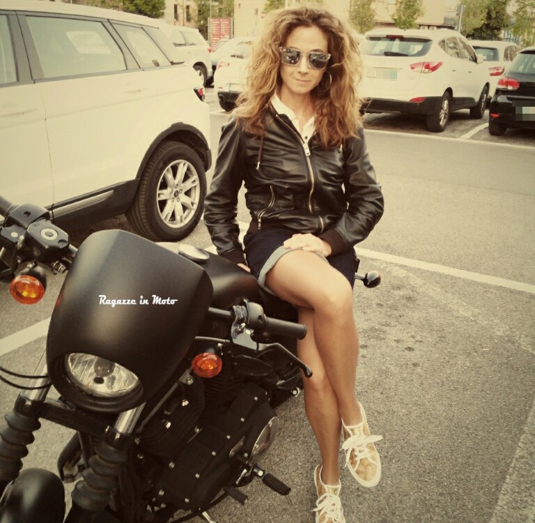 nicoletta_ragazze_in_moto