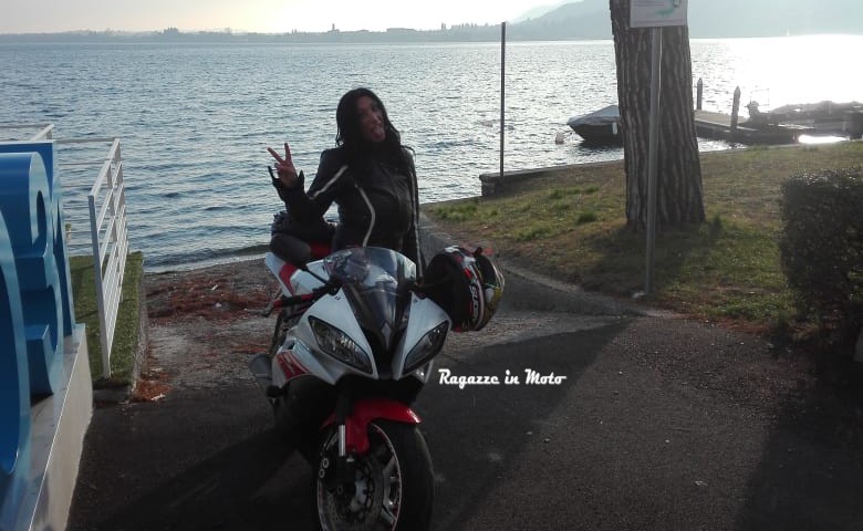 angy_ragazze_in_moto