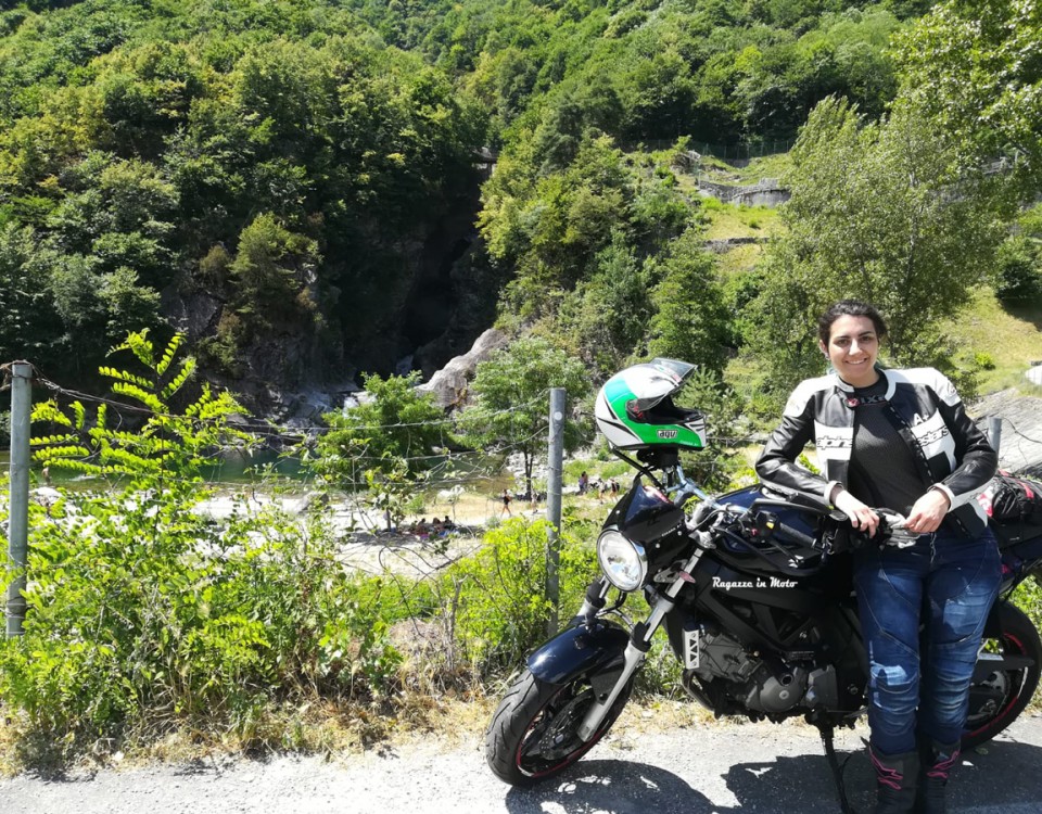 chiara_ragazze_in_moto