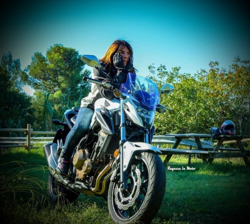 kety_ragazze_in_moto