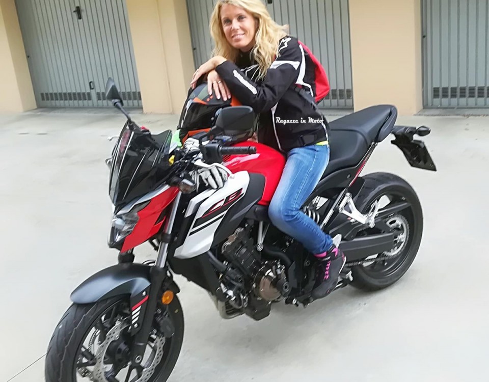 rita_ragazze_in_moto