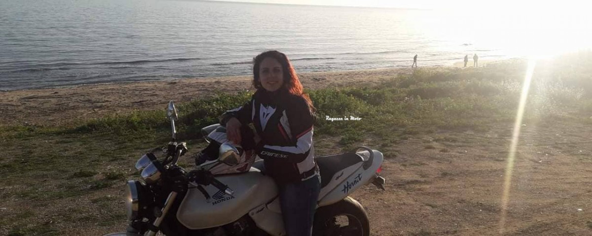 alessandra_ragazze_in-moto