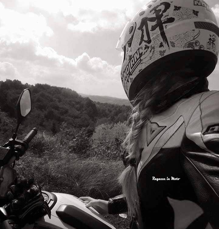 alice_ragazze_in-moto