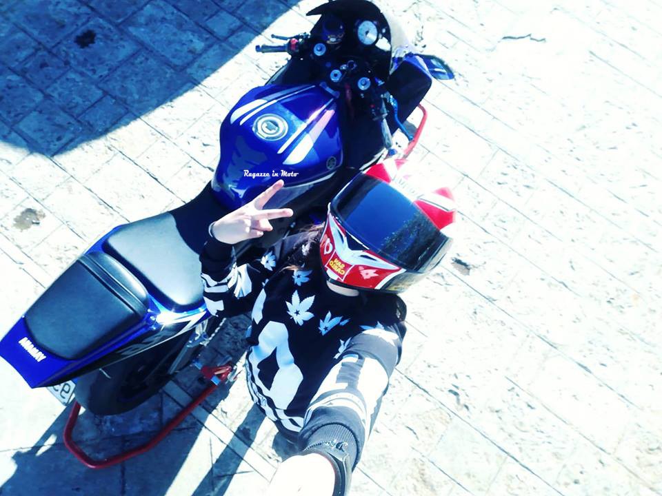 lella_ragazze_in_moto