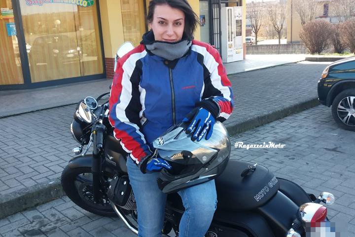 martina_ragazze_in_moto