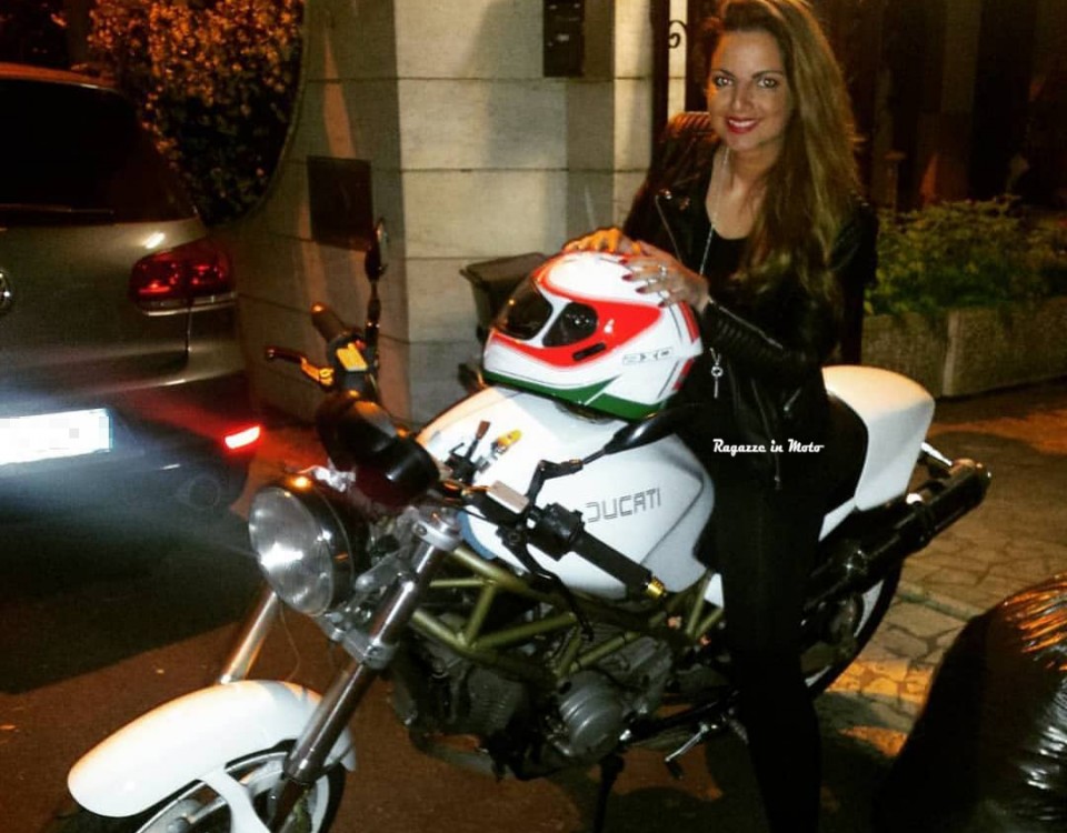 nadia_ragazze_in-moto