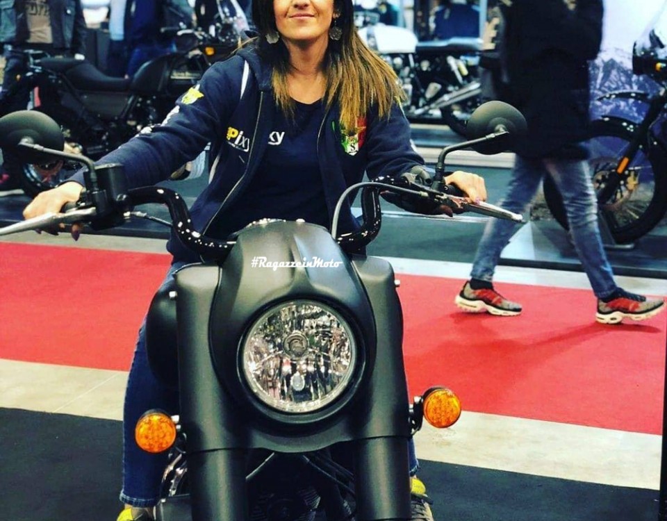 angela_ragazze_in-moto