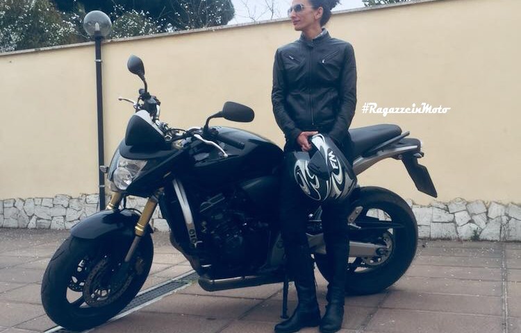 anna_ragazze_in_moto