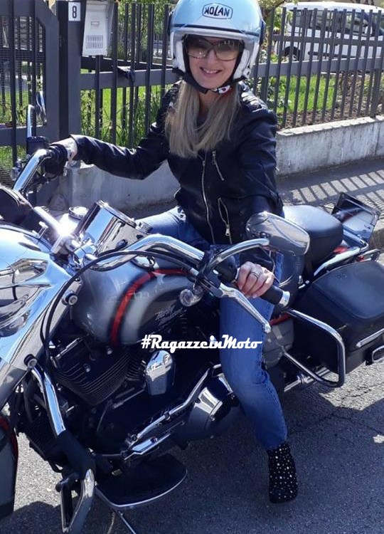 luciana_ragazze_in_moto