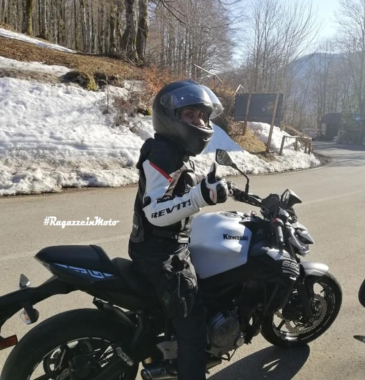 pamela_ragazze_in_moto