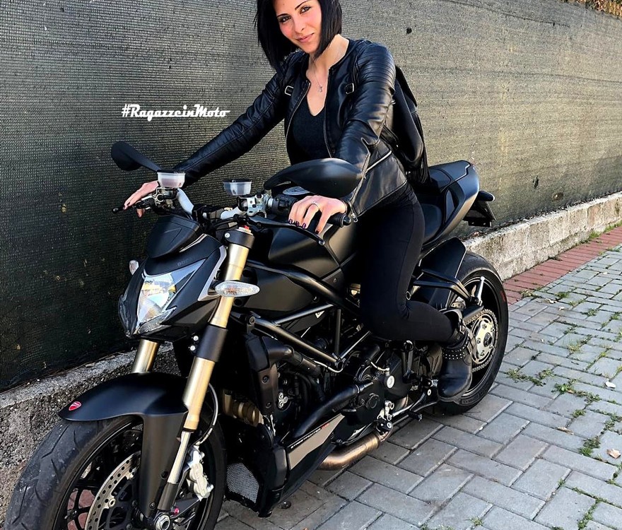 roberta_ragazze_in_moto