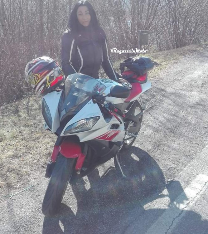 angy_ragazze_in_moto