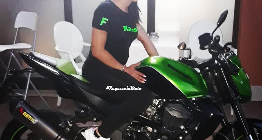 liberata_ragazze_in_moto