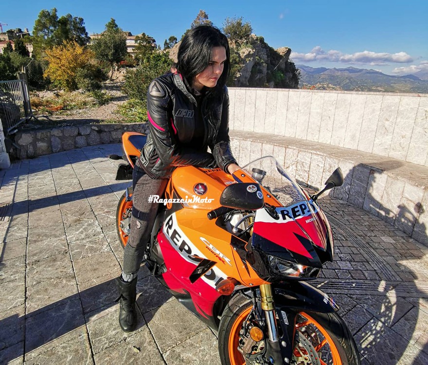 silvia_ragazze_in_moto-(2)