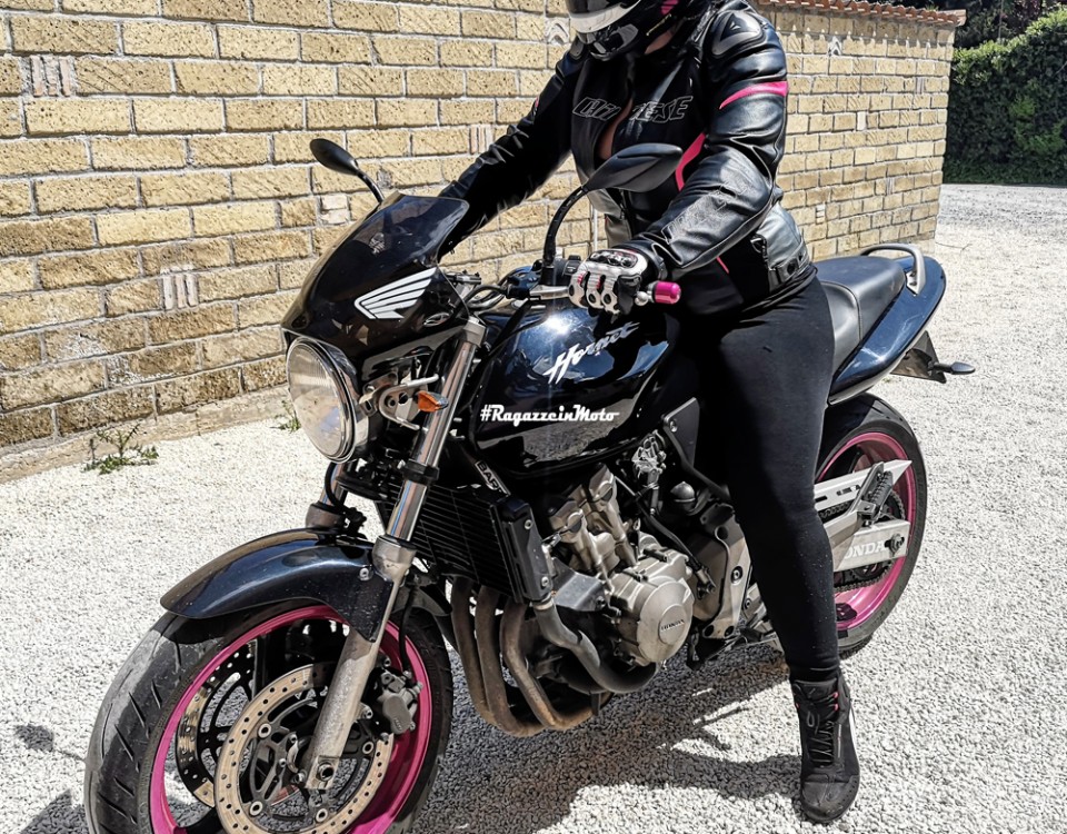 Valentina_ragazze_in_moto