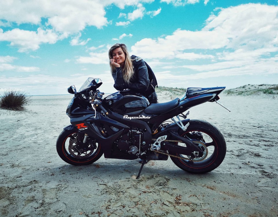 giulia_ragazze_in_moto