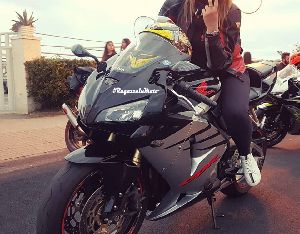 karmela_ragazze_in_moto