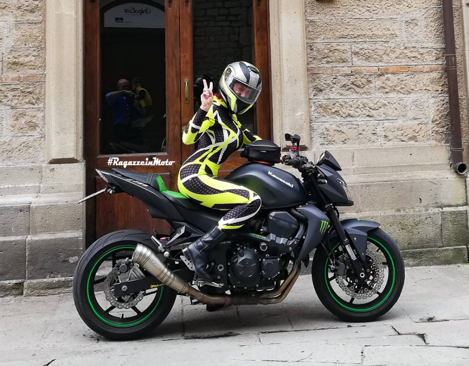 ketty_ragazze_in-moto