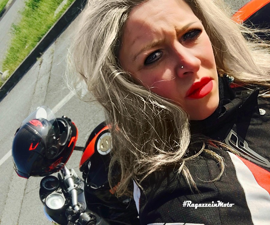 tamara_ragazze_in_moto